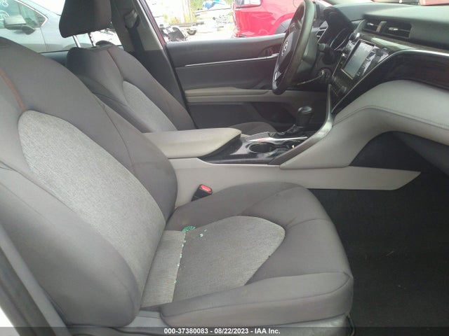 2018 TOYOTA CAMRY LE/SE/XLE/L VIN: 4T1B11HK5JU077308