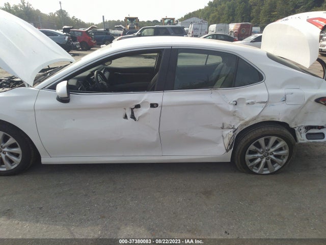 2018 TOYOTA CAMRY LE/SE/XLE/L VIN: 4T1B11HK5JU077308