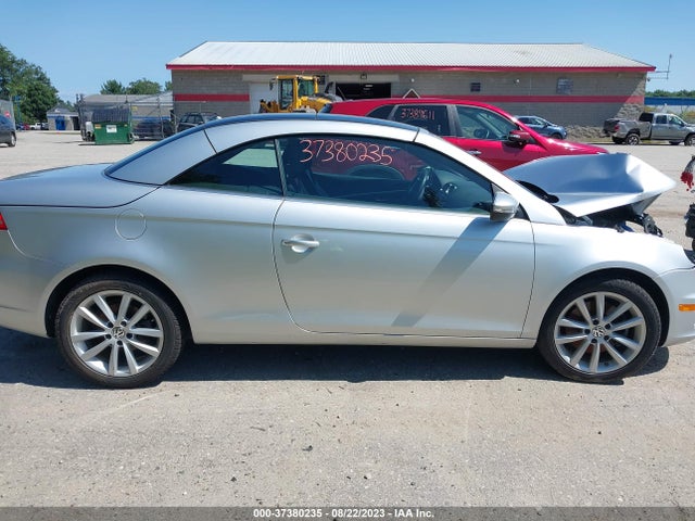 2012 VOLKSWAGEN EOS KOMFORT VIN: WVWBW7AH8CV000324