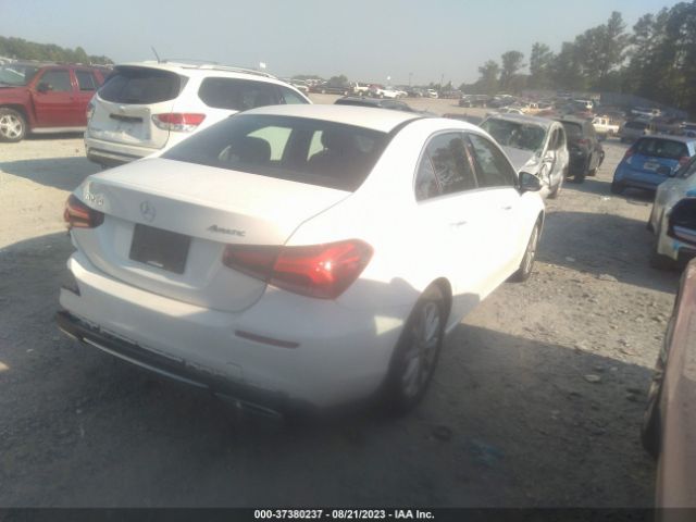 WDD3G4FB0KW002572 Mercedes-Benz A-class A 220