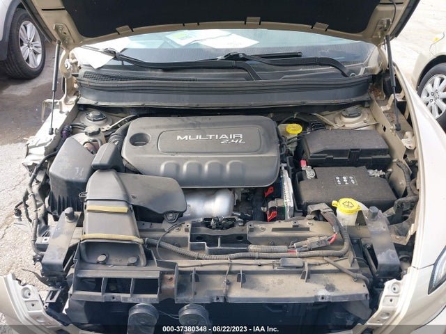 1C4PJLCB4FW548146 Jeep Cherokee Latitude