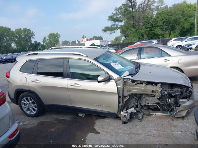 1C4PJLCB4FW548146 Jeep Cherokee Latitude