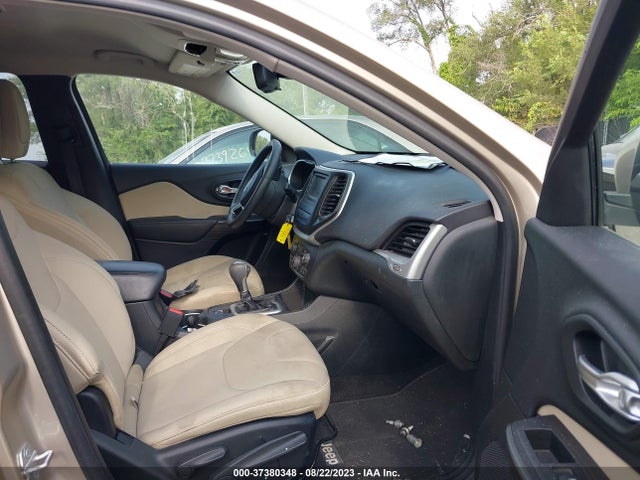 1C4PJLCB4FW548146 Jeep Cherokee Latitude