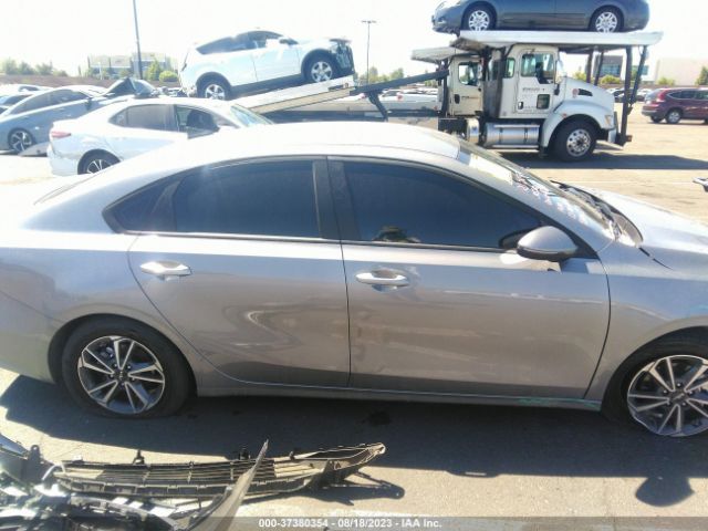 3KPF24AD7PE604997 KIA Forte Lxs