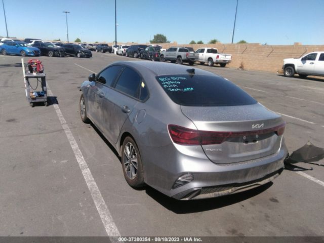 3KPF24AD7PE604997 KIA Forte Lxs