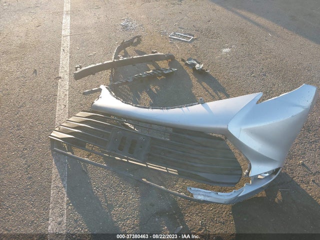 Toyota SIENNA XLE 2021 5TDYRKEC6MS043042 Image 3