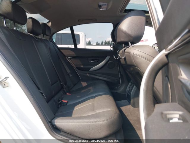 WBA8A3C32HK692072 BMW 3 Series 320i Xdrive