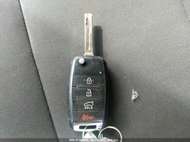 KNDJN2A28E7701322 KIA Soul Base