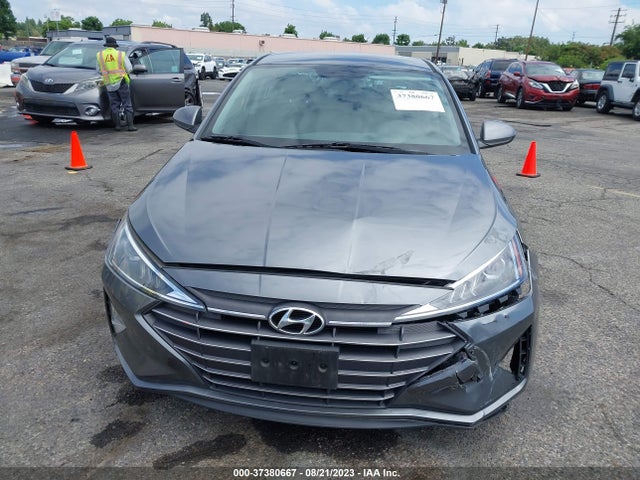 Hyundai ELANTRA SE 2019 5NPD74LF1KH456017 Image 12