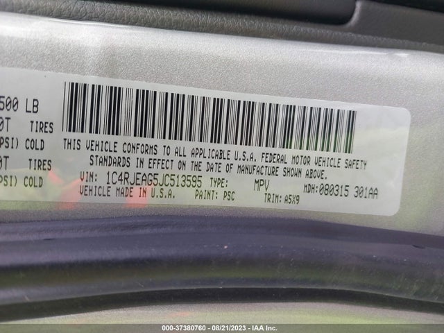 1C4RJEAG5JC513595 Jeep Grand Cherokee Laredo E