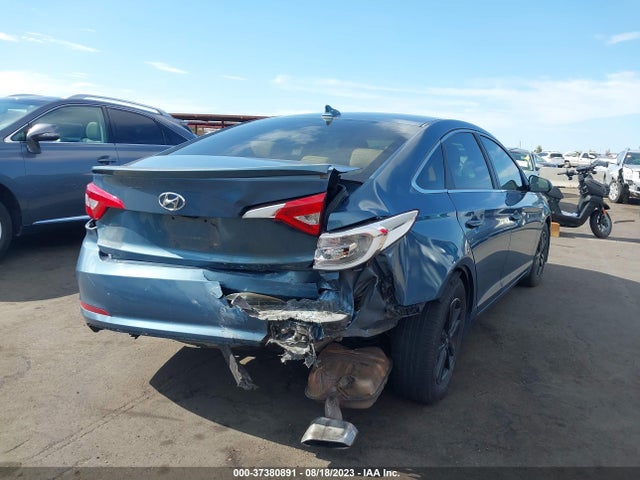 2015 HYUNDAI SONATA 2.4L SE VIN: 5NPE24AF7FH168594