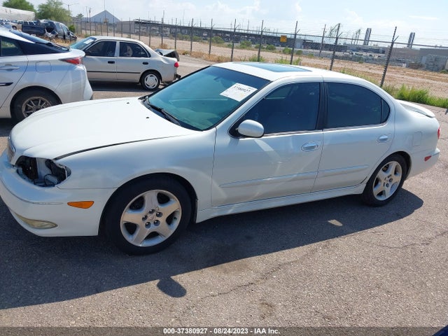2001 INFINITI I30 TOURING VIN: JNKCA31AX1T002467