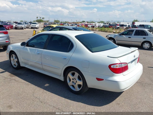 2001 INFINITI I30 TOURING VIN: JNKCA31AX1T002467