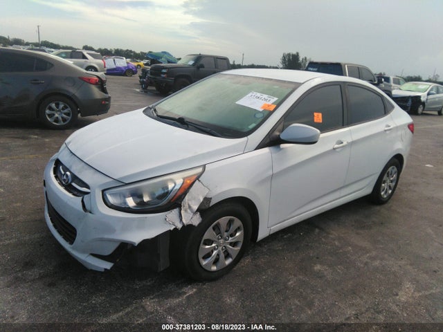 Hyundai ACCENT SE 2017 KMHCT4AE1HU364112 Image 2