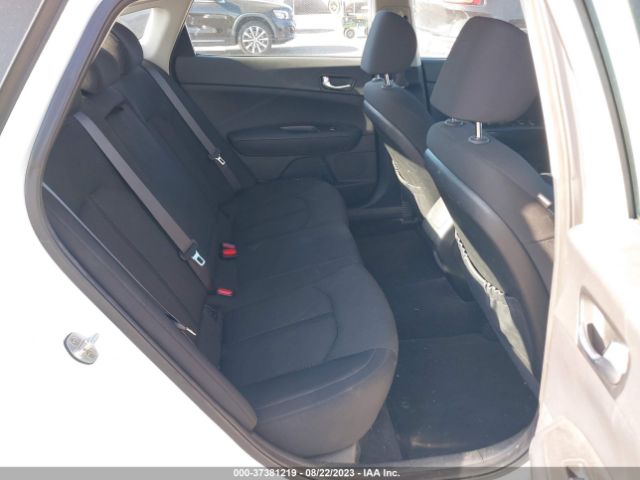 KNAGT4LC5H5008027 KIA Optima Hybrid Base