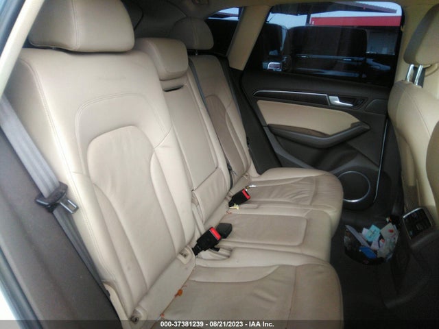 WA1LFAFP3EA110588 Audi Q5 Premium Plus