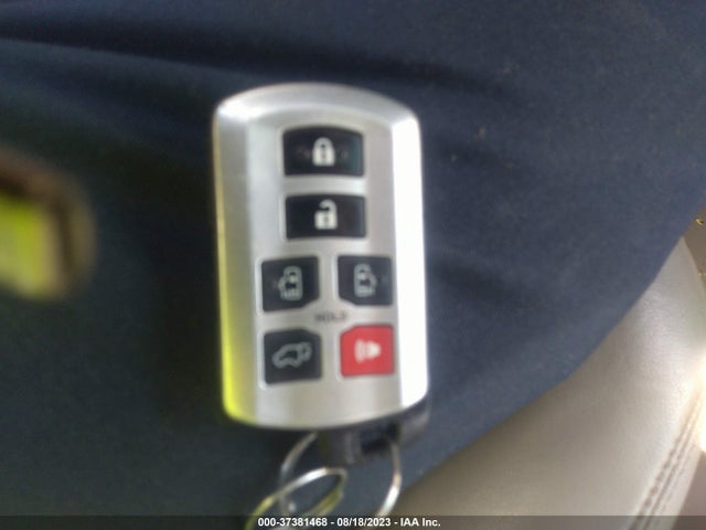 Toyota Sienna Xle Auto Access 2017 5TDYZ3DC8HS791434 Image 3