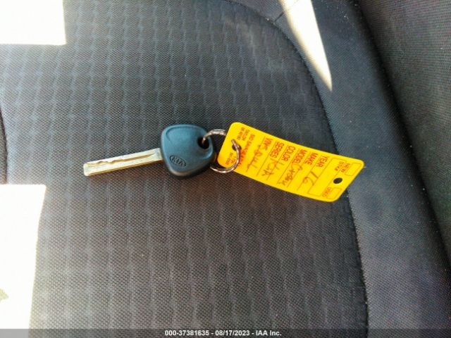 KNDJN2A29G7836361 KIA Soul Base