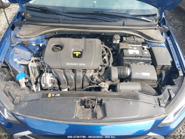 2017 HYUNDAI ELANTRA SE VIN: 5NPD84LF7HH197345