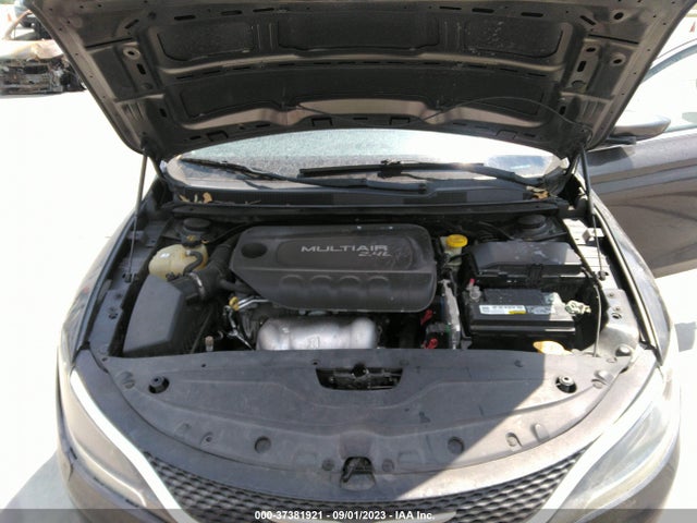 Chrysler 200 Limited Platinum 2017 1C3CCCAB0HN502709 Image 10