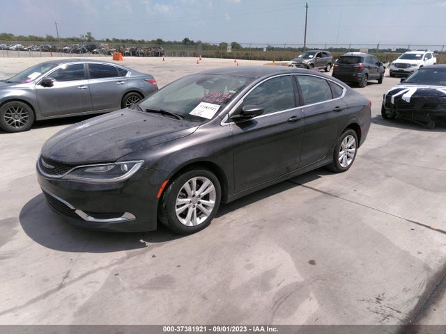Chrysler 200 Limited Platinum 2017 1C3CCCAB0HN502709 Image 2