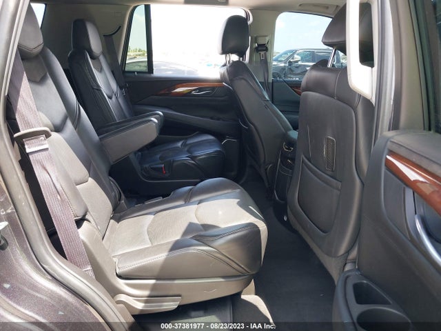 1GYS3BKJ8FR213004 Cadillac Escalade Luxury