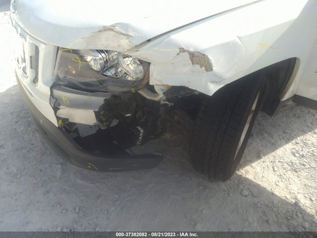 1C4NJCEBXED699829 Jeep Compass Latitude