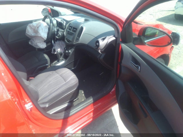 Chevrolet SONIC LT 2015 1G1JC6SH4F4208653 Image 5
