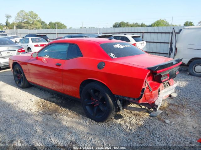 2C3CDZAT7FH927407 Dodge Challenger R/t