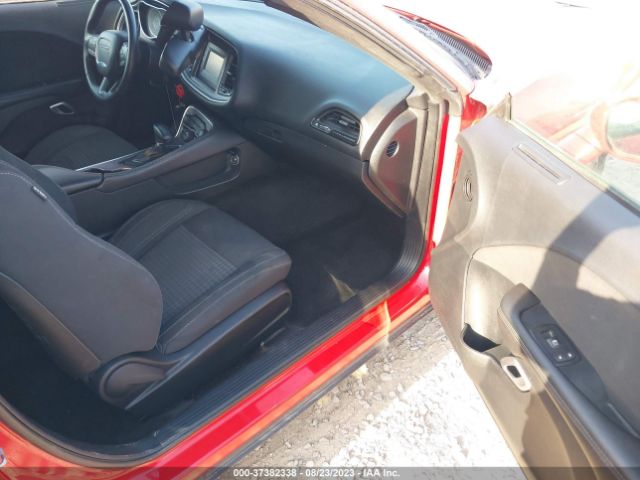 2C3CDZAT7FH927407 Dodge Challenger R/t