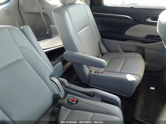 Toyota Highlander Limited 2015 5TDDKRFH4FS155959 Image 15