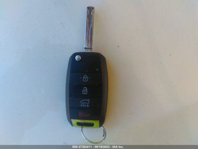 KNDJN2A28H7497612 KIA Soul Base