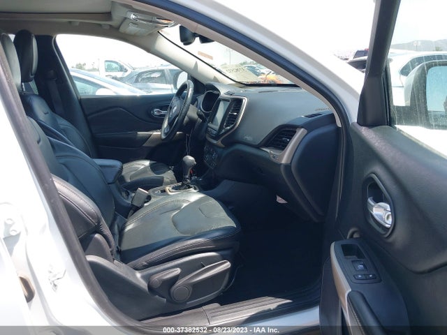 1C4PJMDS9HW583529 Jeep Cherokee Limited