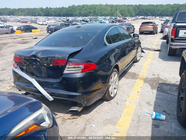 2011 JAGUAR XF VIN: SAJWA0FB2BLR93228