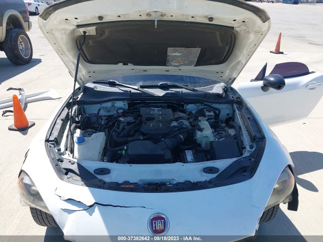 JC1NFAEK8H0101624 Fiat 124 Spider Lusso
