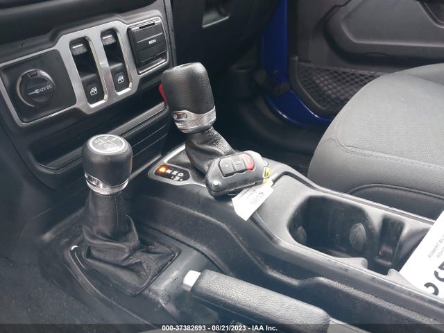1C4GJXAN5JW199852 Jeep Wrangler Sport S