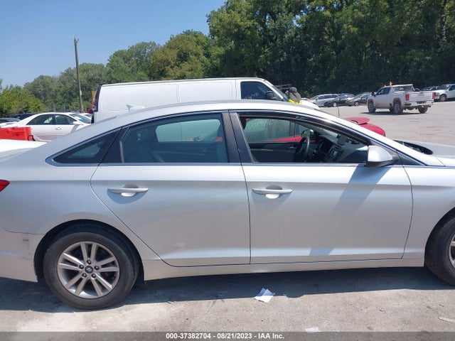 2015 HYUNDAI SONATA 2.4L SE VIN: 5NPE24AF1FH025091