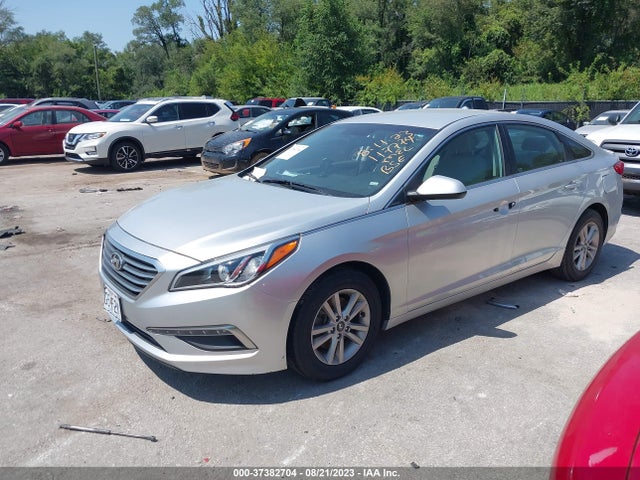 2015 HYUNDAI SONATA 2.4L SE VIN: 5NPE24AF1FH025091