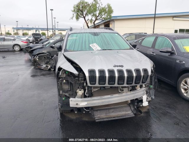 1C4PJLAB2HW654701 Jeep Cherokee Altitude