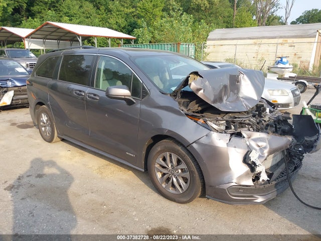 2021 TOYOTA SIENNA LE VIN: 5TDBRKEC0MS038411