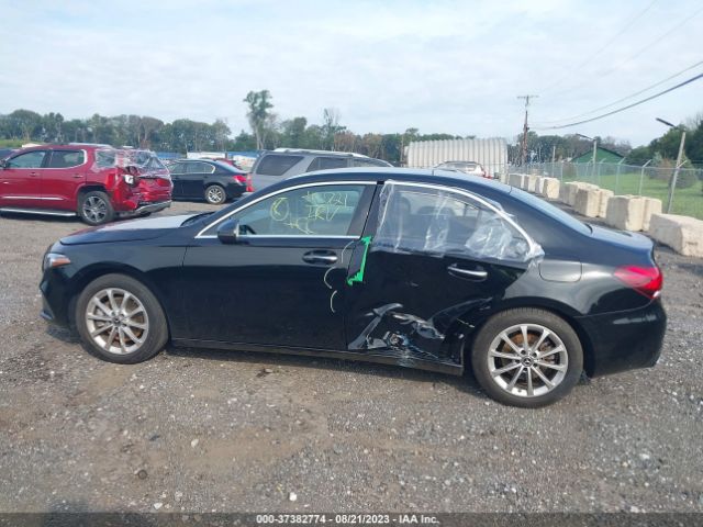 WDD3G4FB5LW037433 Mercedes-Benz A 220 4matic