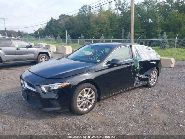 WDD3G4FB5LW037433 Mercedes-Benz A 220 4matic