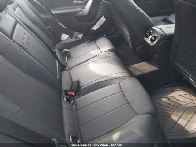 WDD3G4FB5LW037433 Mercedes-Benz A 220 4matic