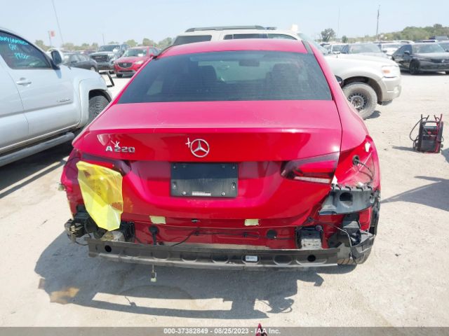 WDD3G4EB2LW039139 Mercedes-Benz A-class A 220