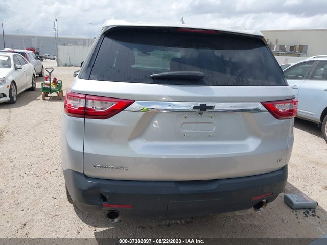 Chevrolet Traverse Lt Cloth 2018 1GNERGKW9JJ245940 Image 17