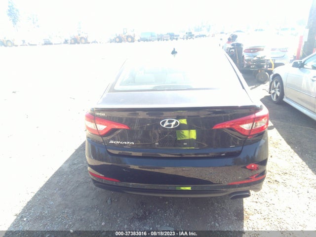 Hyundai SONATA SE 2017 5NPE24AF2HH480681 Image 15