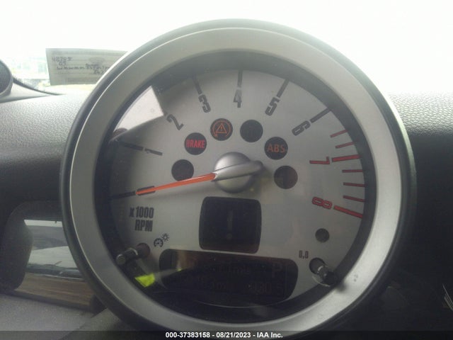 2009 MINI COOPER S CLUBMAN WMWMM33529TP93745 Photo 6