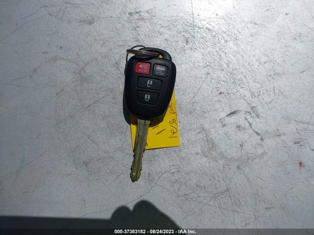 Toyota COROLLA SE 2017 5YFBURHE7HP634375 Image 11