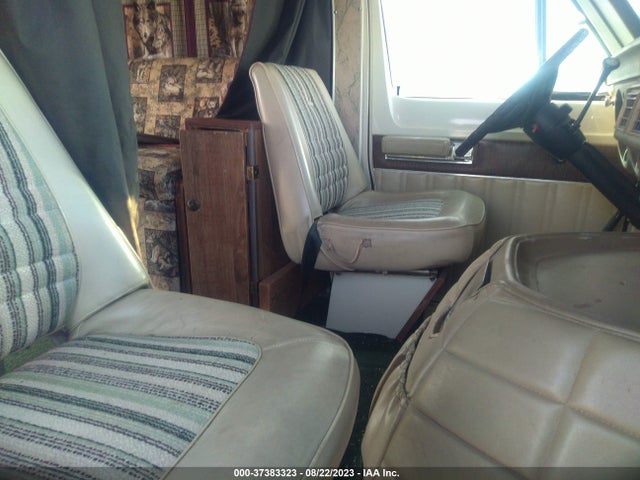 1977 DODGE B300 VIN: F34BF7V010625