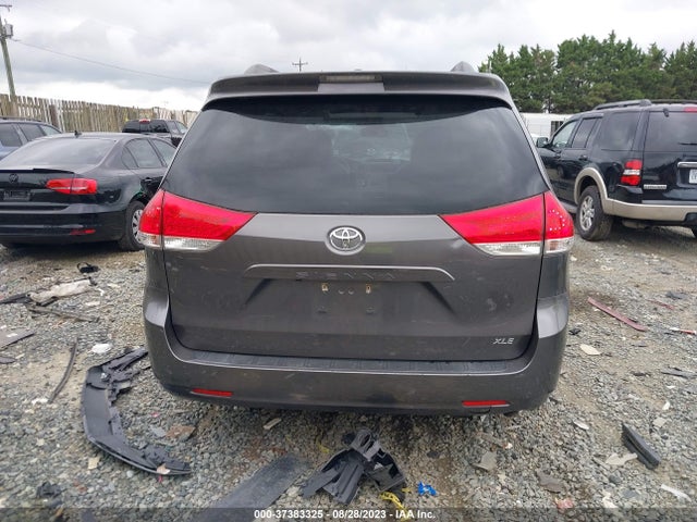 2014 TOYOTA SIENNA XLE/XLE AAS/LTD VIN: 5TDYK3DC1ES456015